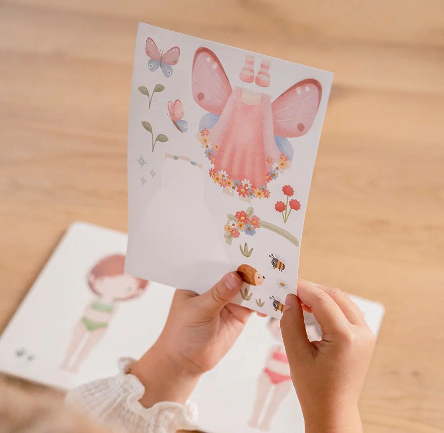 Little Dutch - Libro di travestimenti e adesivi - Rosa & Friends