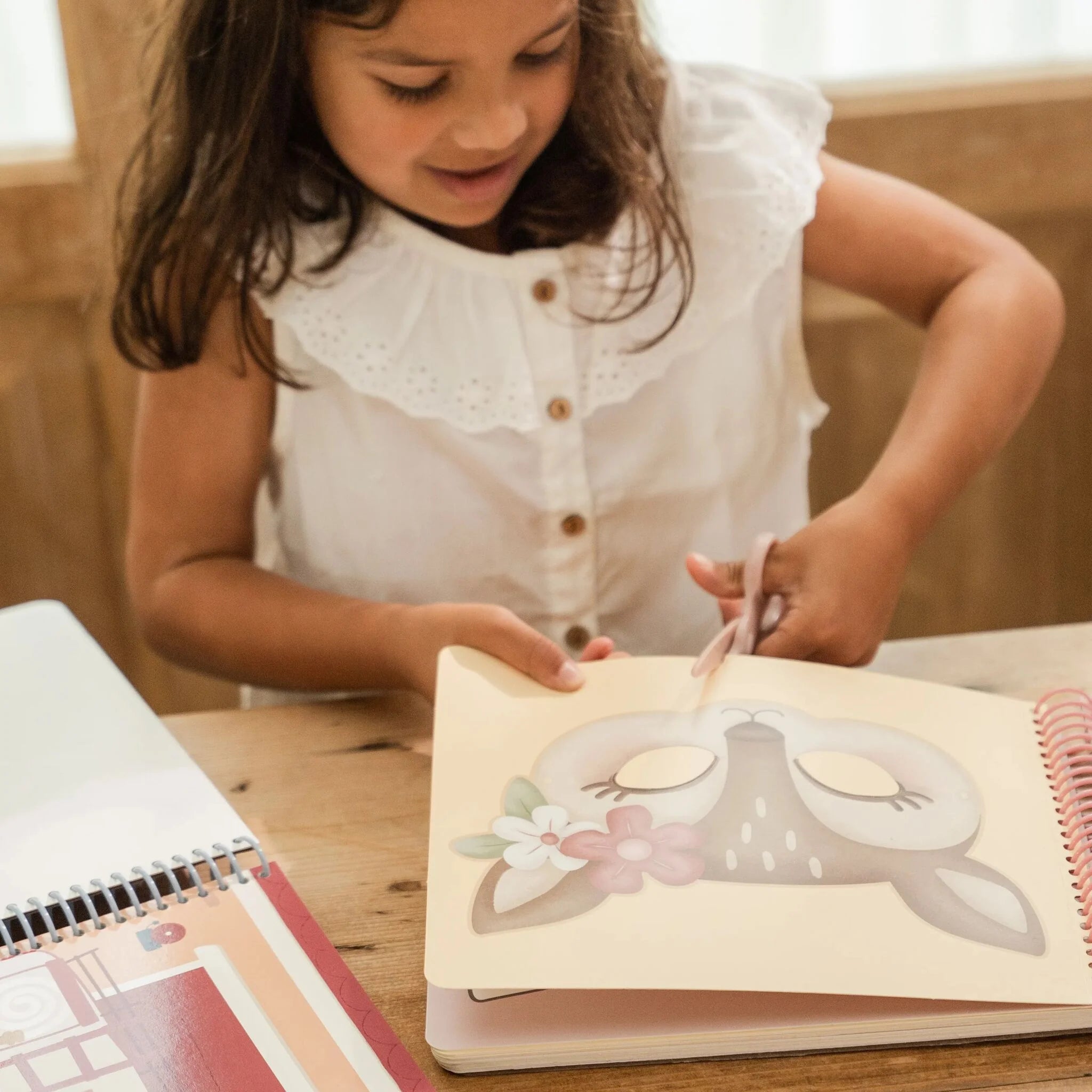 Little Dutch - Album Da Colorare E Ritagliare Con Forbici -Rosa