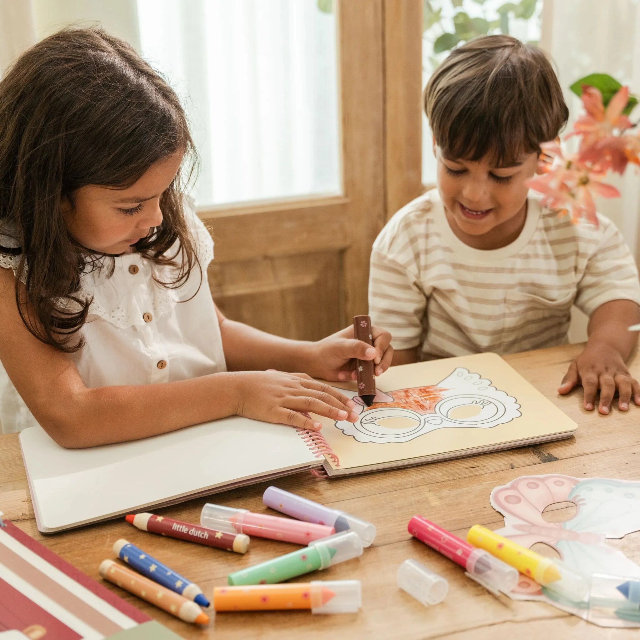 Little Dutch - Album Da Colorare E Ritagliare Con Forbici -Rosa