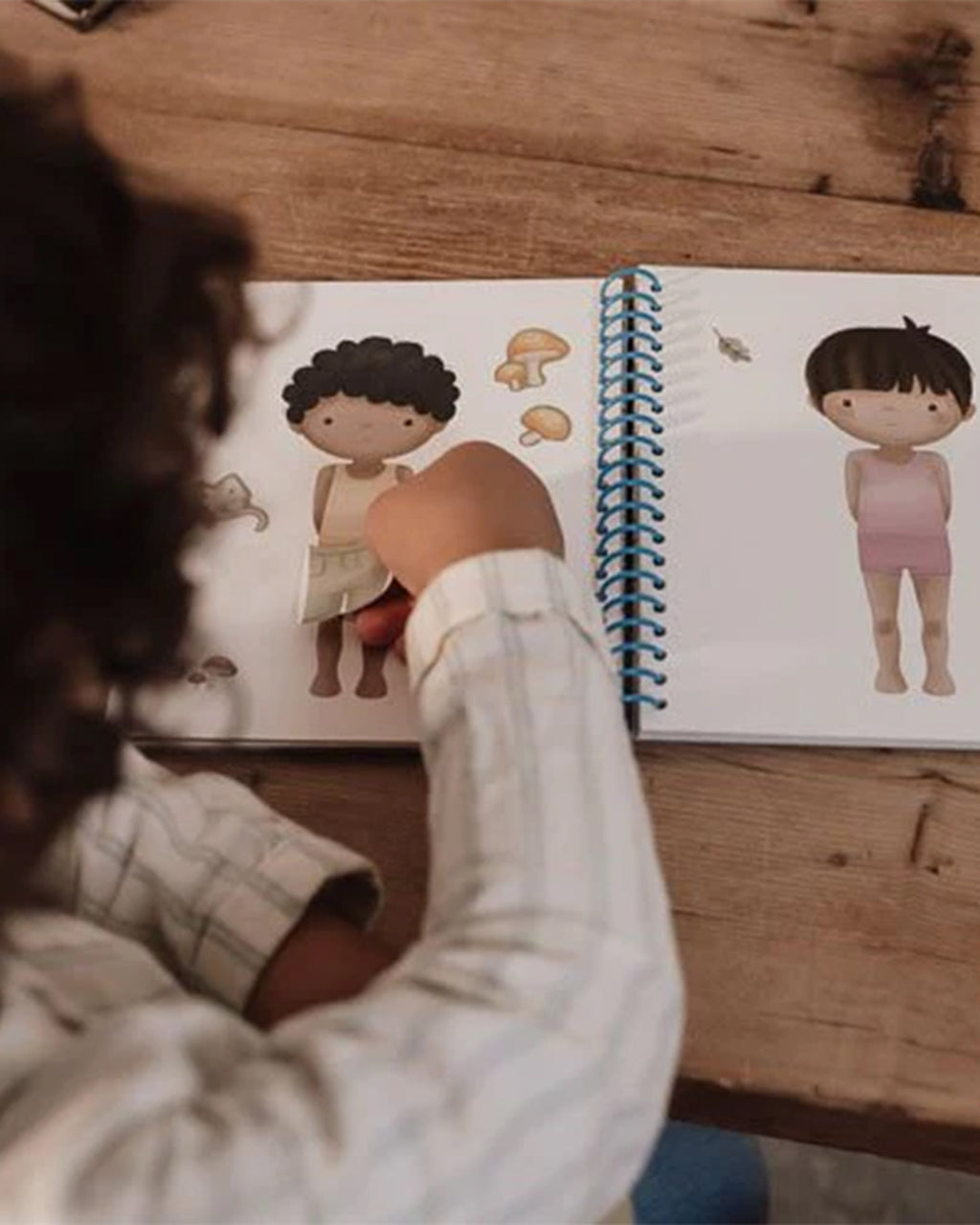 Little Dutch - Libro di travestimenti e adesivi - Forest Friends