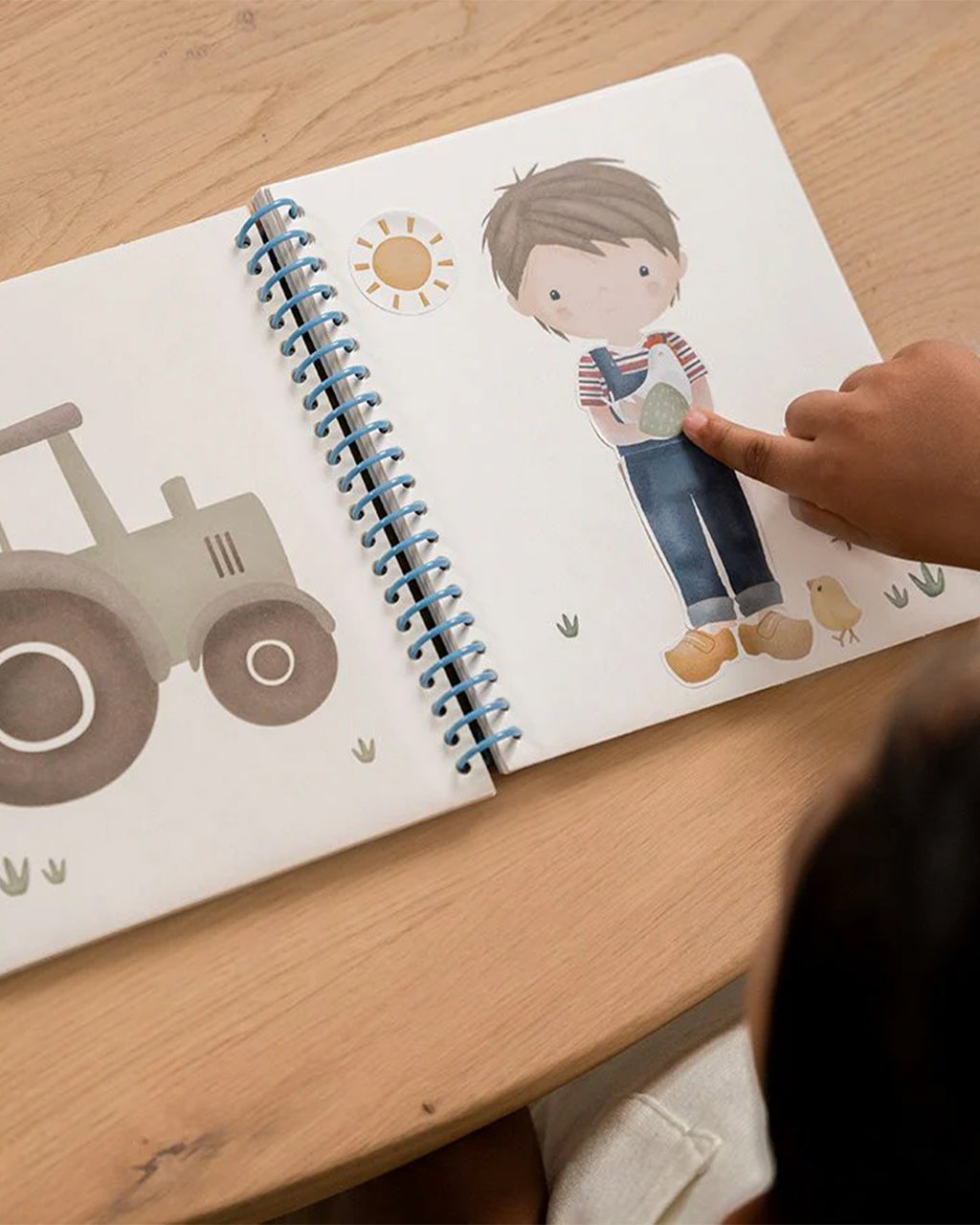 Little Dutch - Libro di travestimenti e adesivi di Jim & Friends