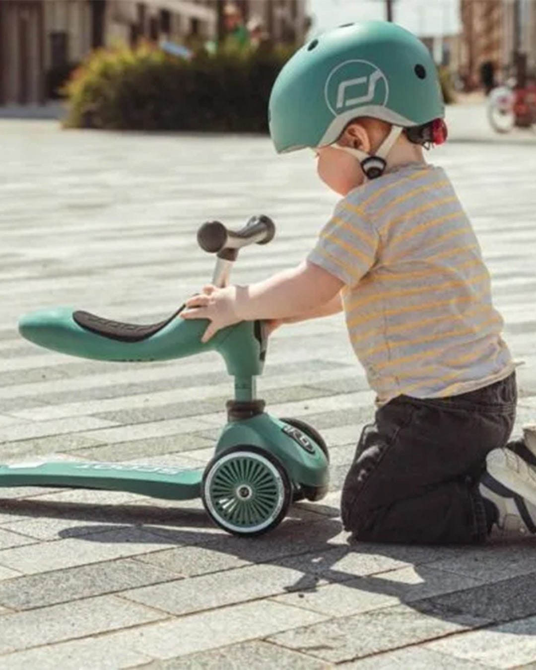 Scoot And Ride - Casco