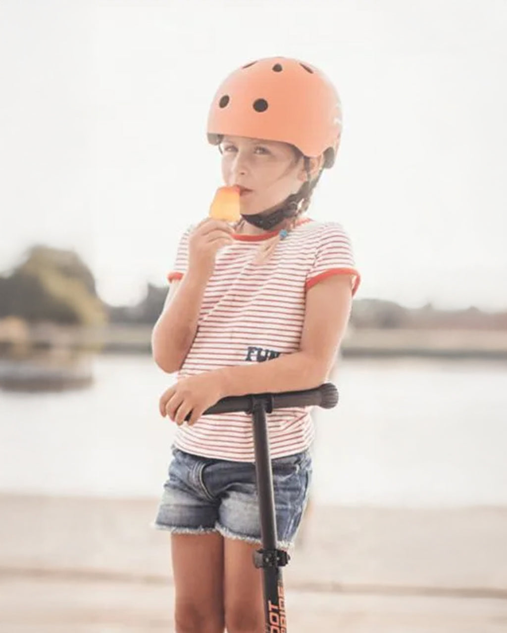 Scoot And Ride - Casco