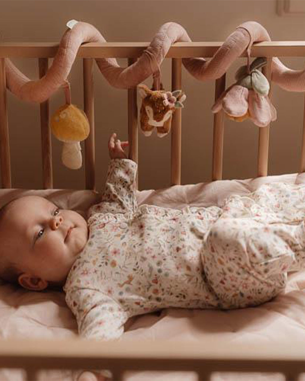 Little Dutch - Spirale di attività - Rosa - Giardino delle fate