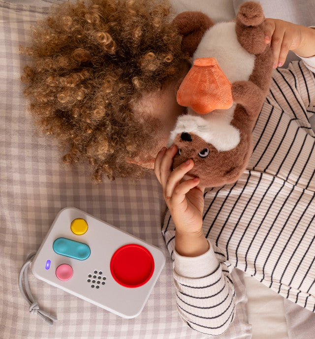 Faba - Coccole e abbracci con Marta