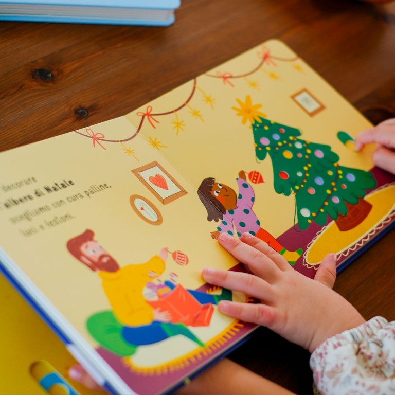 Sassi Yunior Editore - Scorri e Scopri. Natale